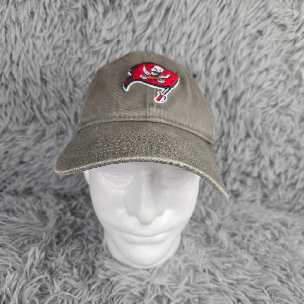 New Era Tampa Bay Buccaneers Hat Women OSFM Olive Green NFL 9FORTY Adjustable